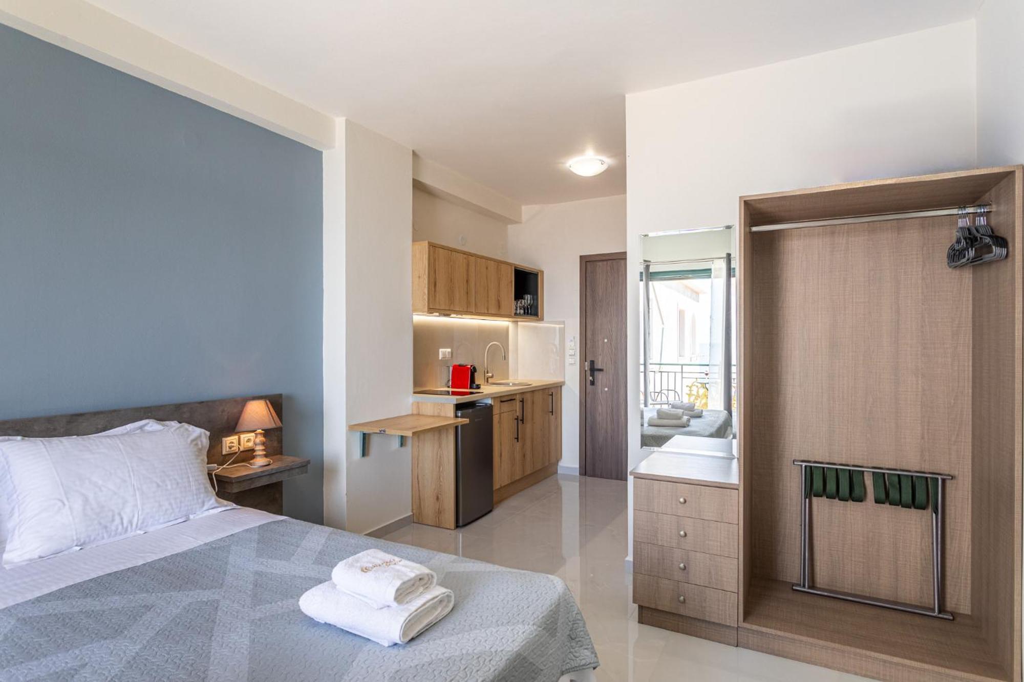 Aparthotel Marina Kardhamili Exterior foto