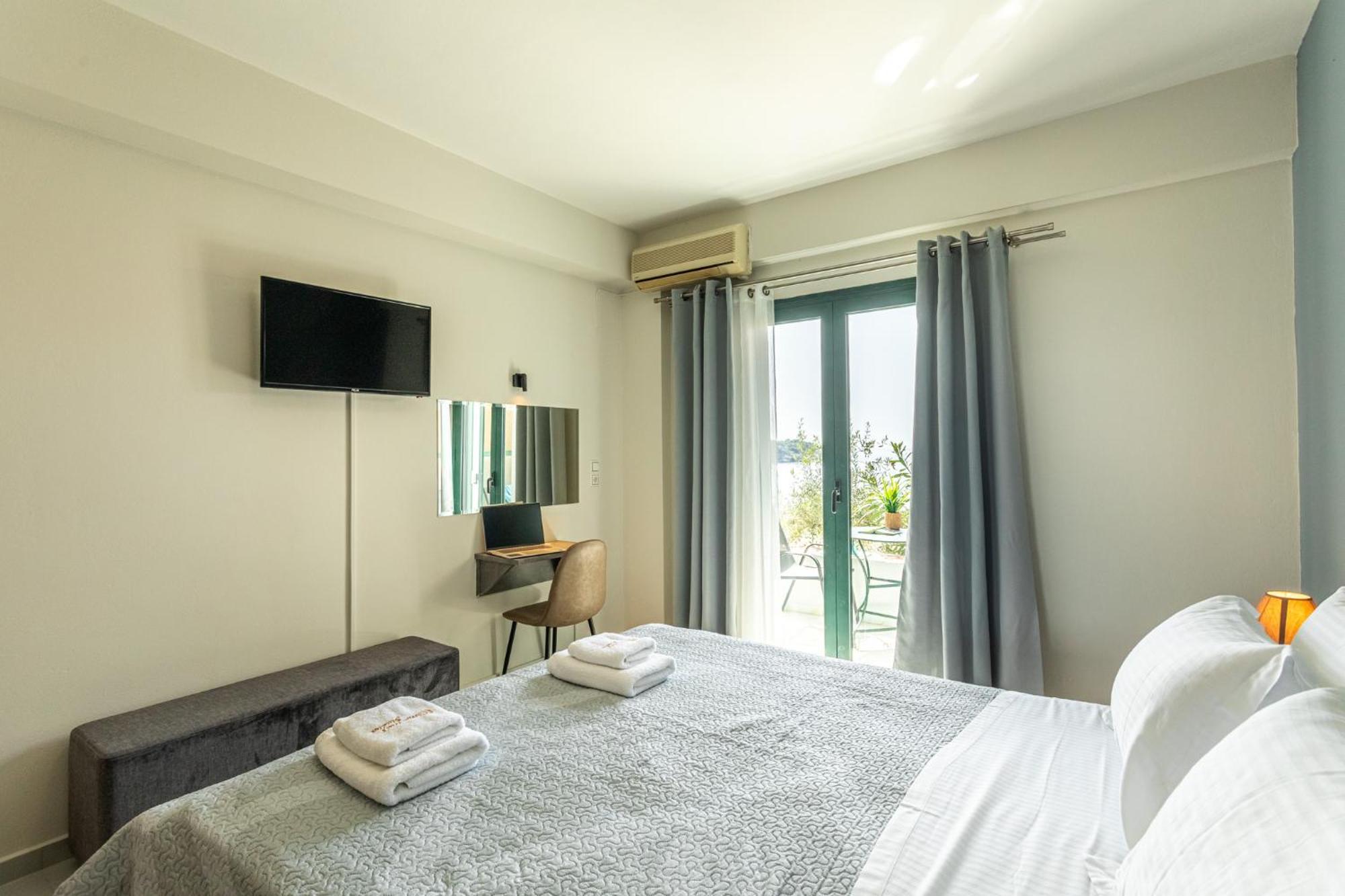 Aparthotel Marina Kardhamili Exterior foto